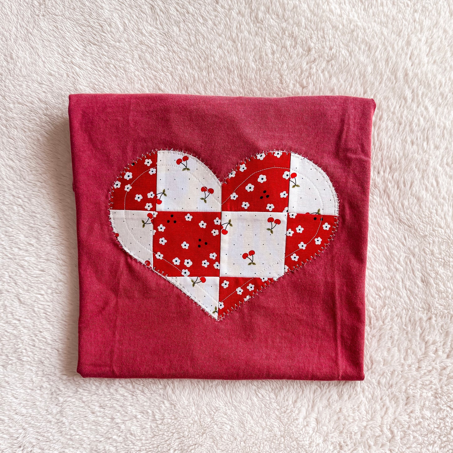 Queen of Hearts Tee